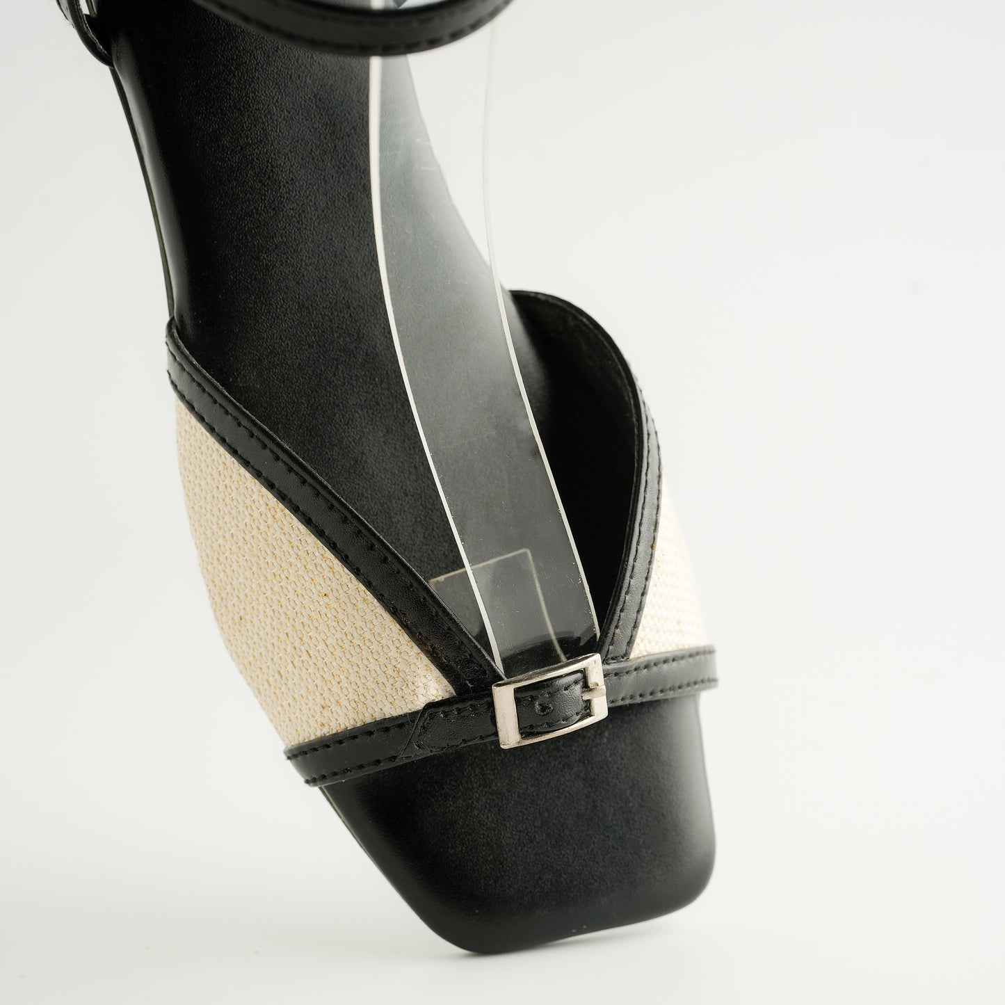 Hiza Sienna - Black