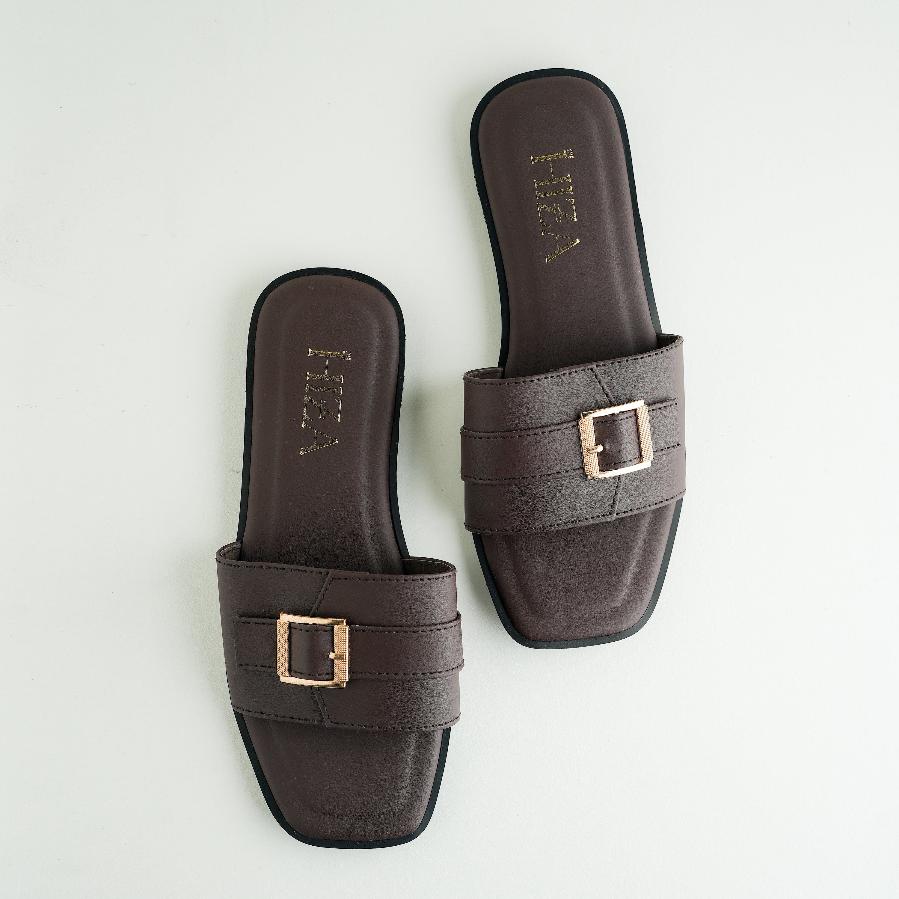 Hiza Classic Charm - Dark Brown