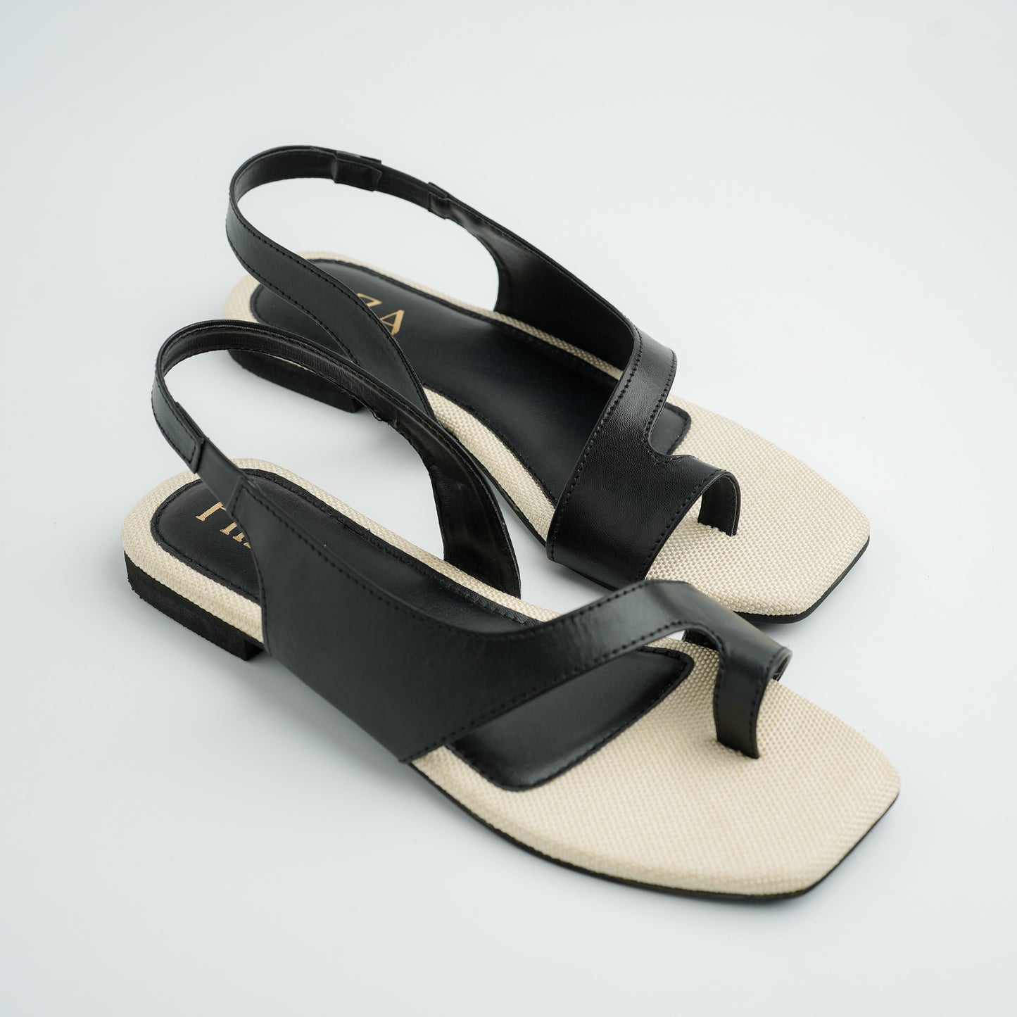 Hiza Bloom - Black