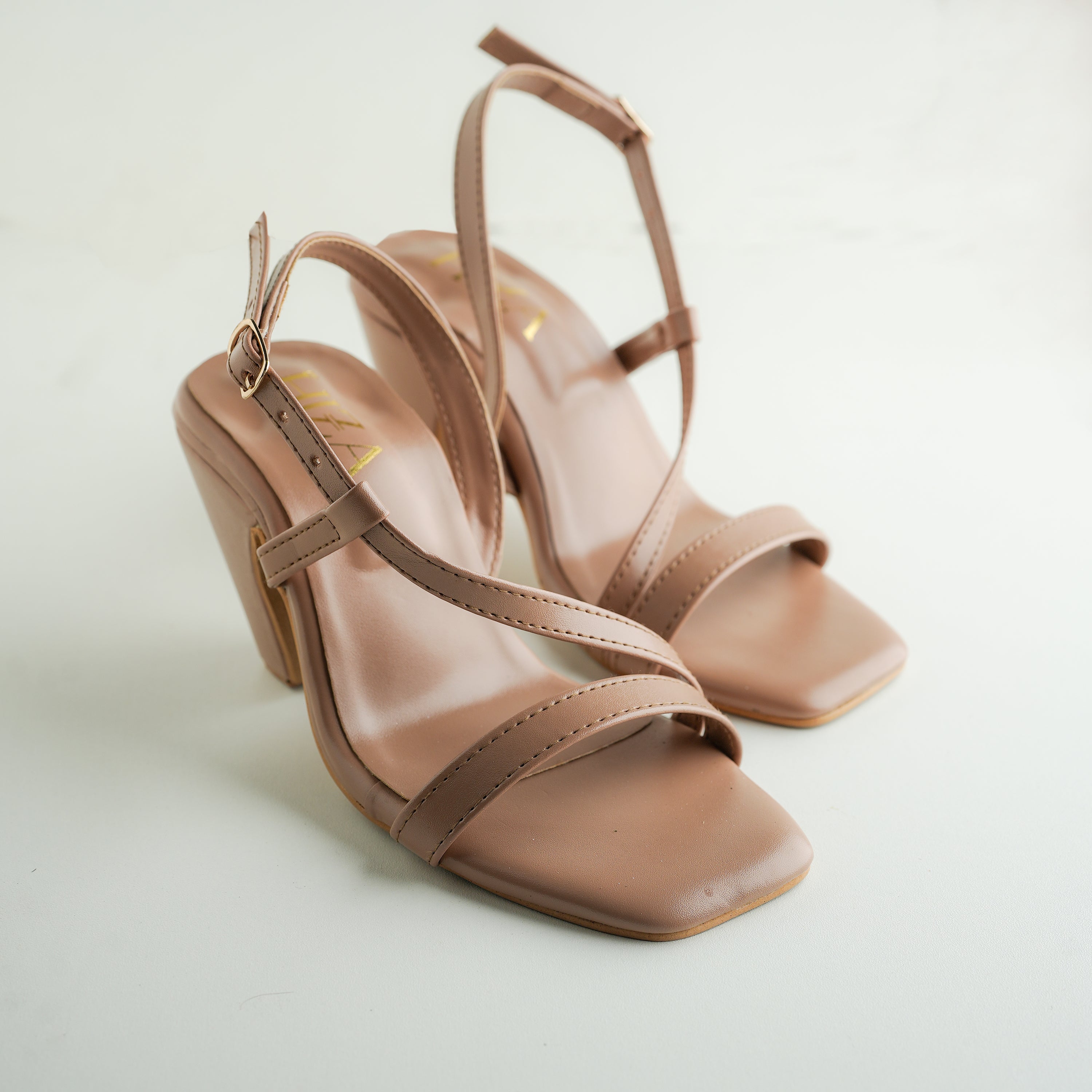 Hiza Frostbite – Beige