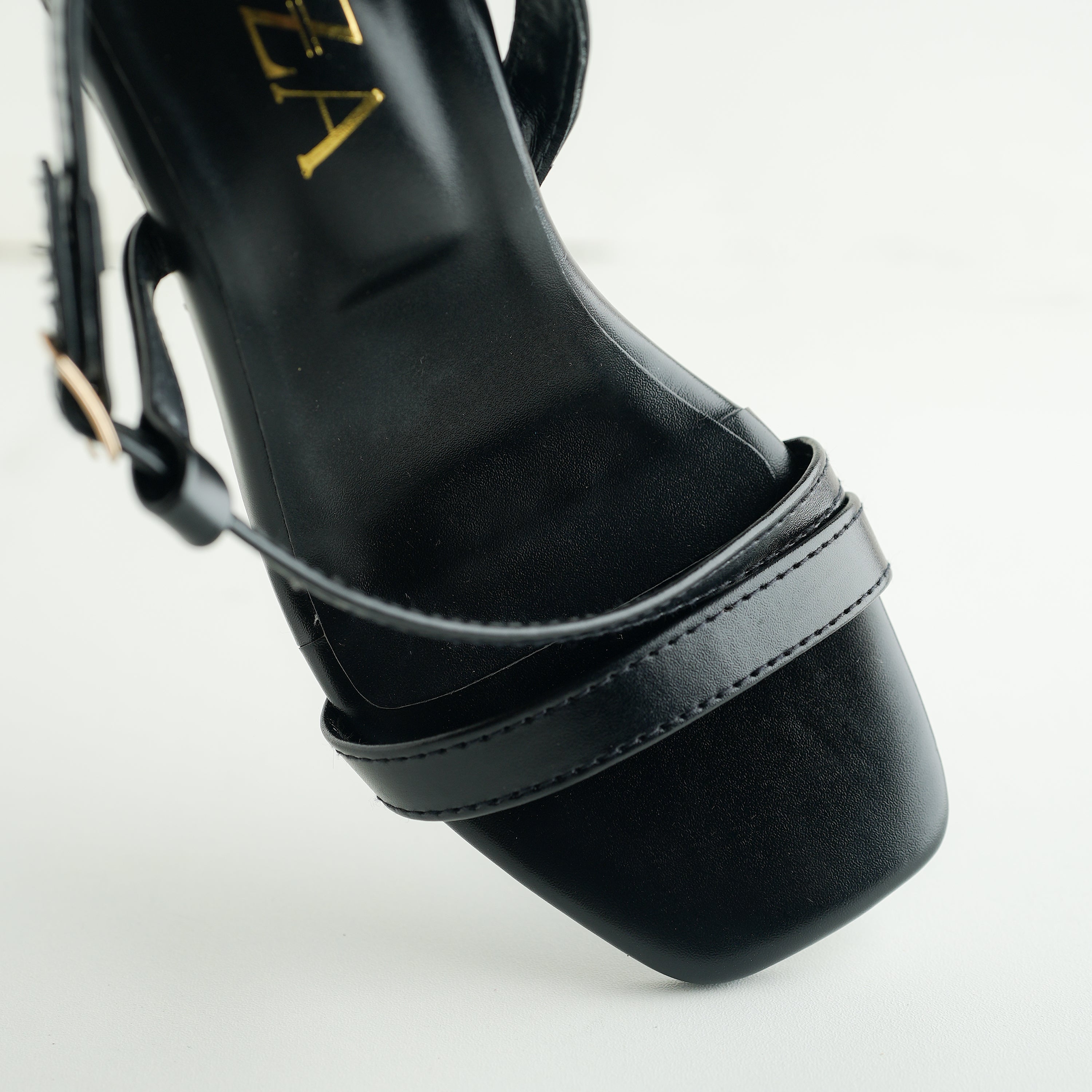 Hiza Frostbite – Black