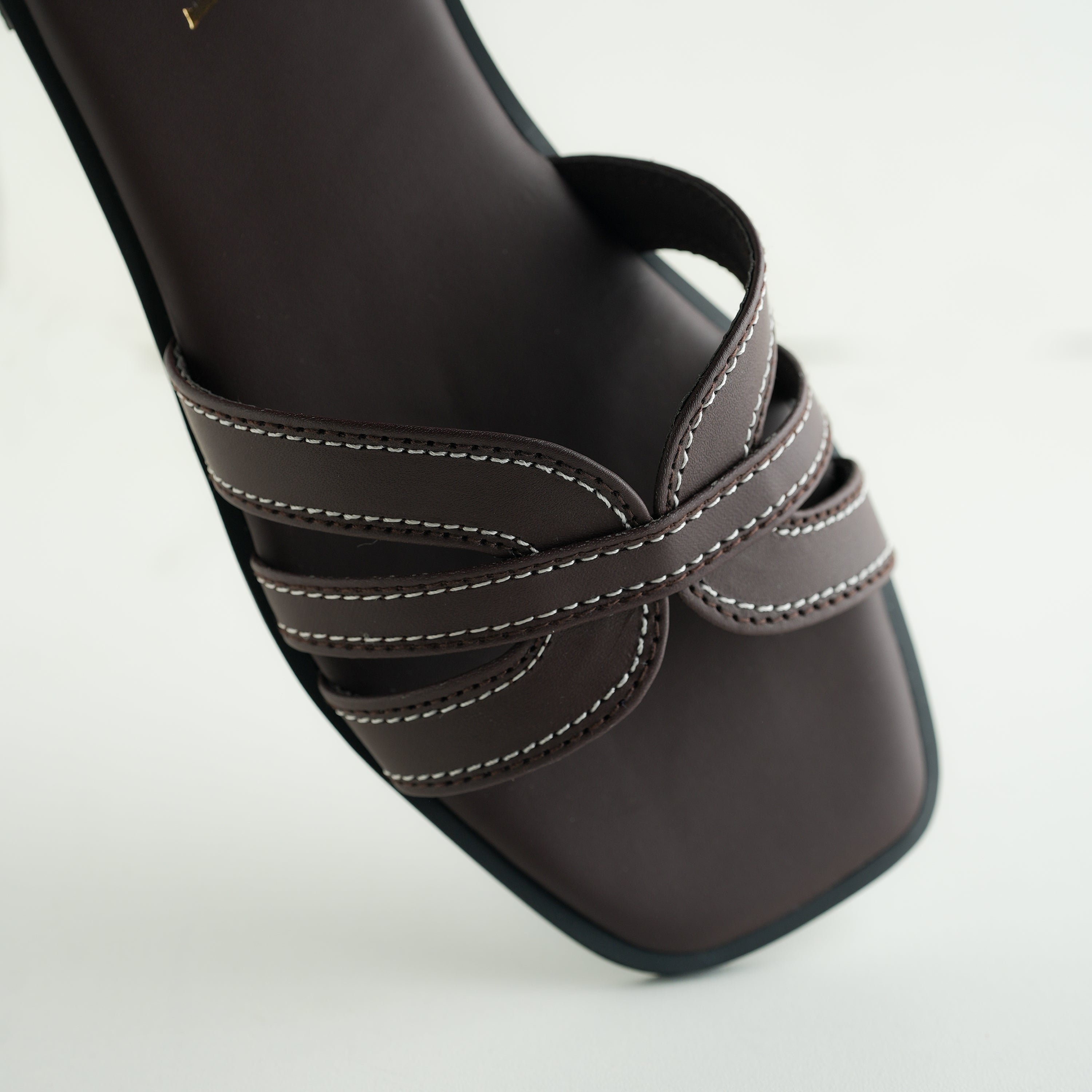 Hiza Comfort Glide - Dark Brown