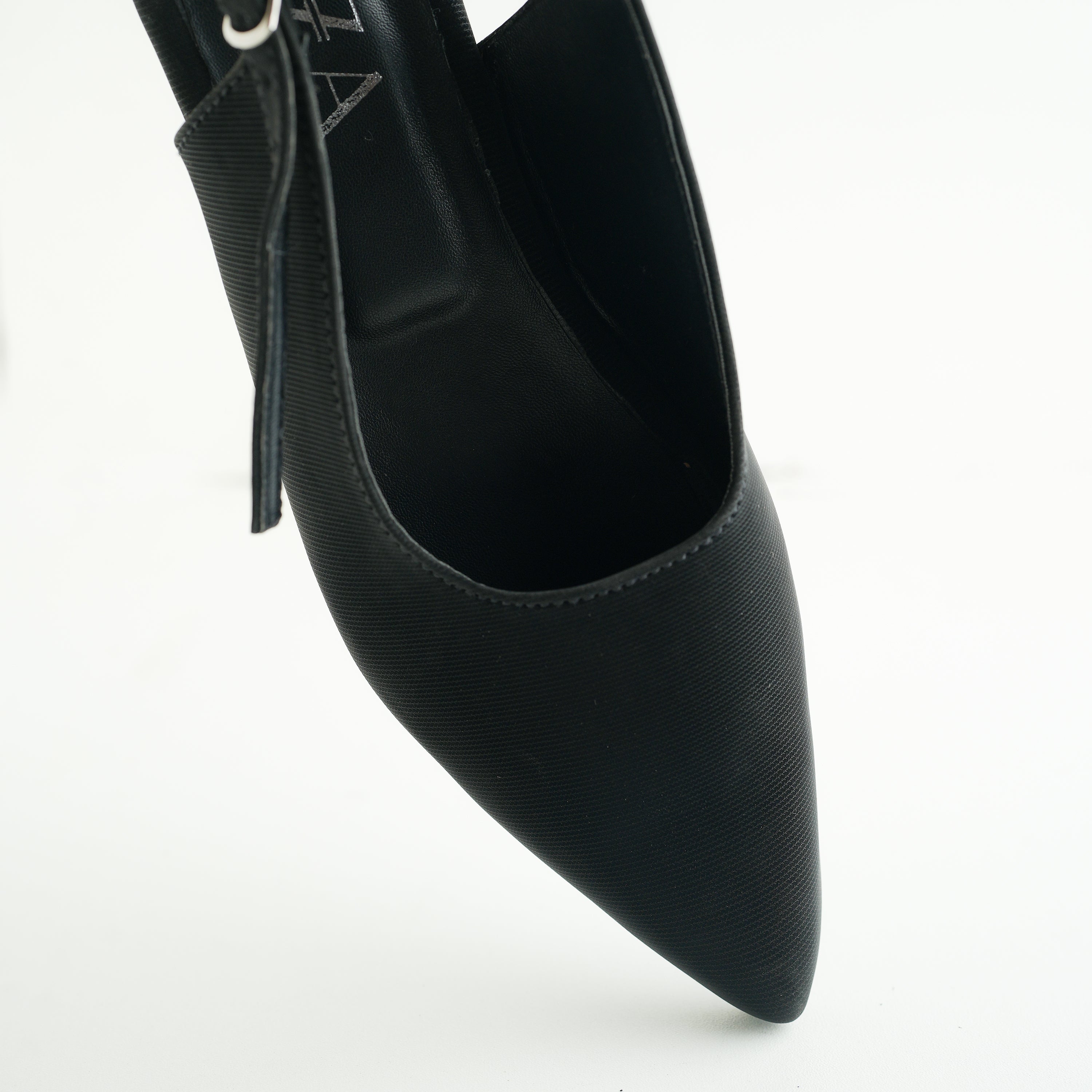 Hiza Rouge Luxe - Black