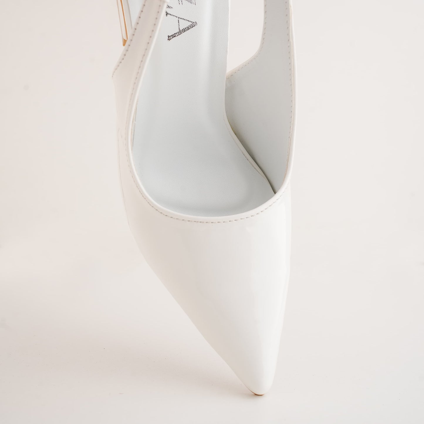 Hiza Opal Walk